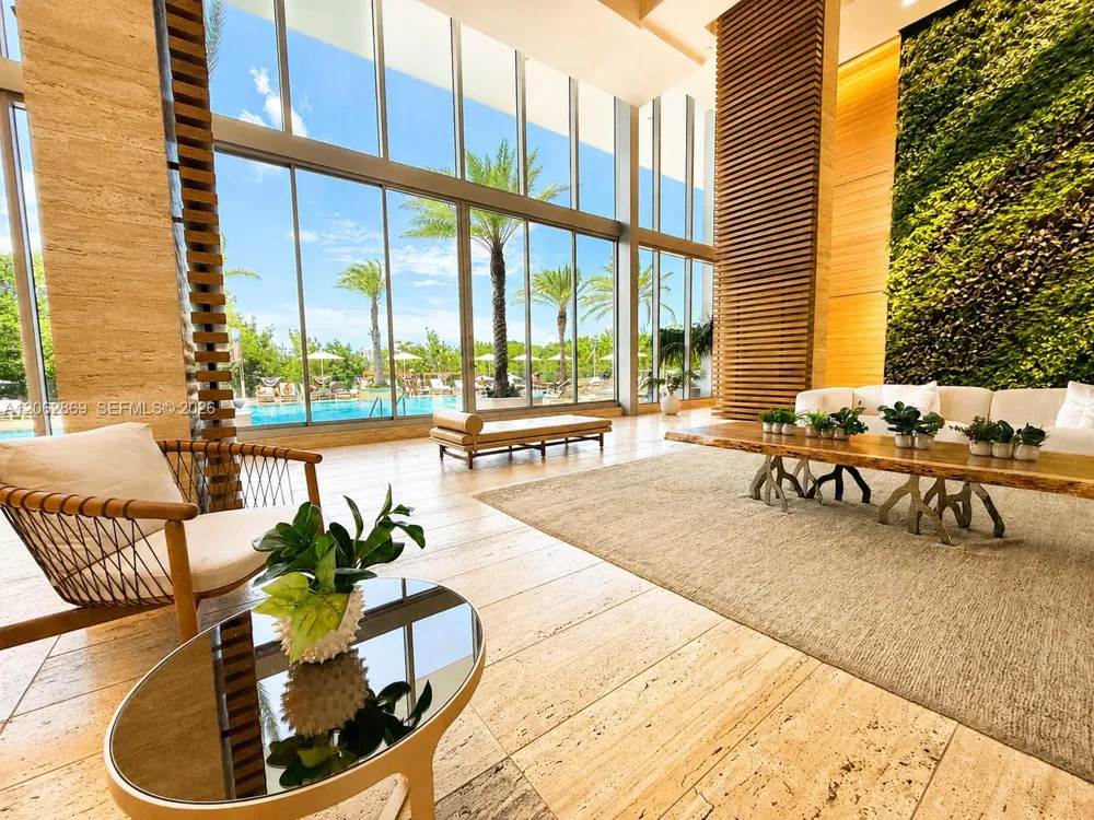 16385 Biscayne Blvd #2007 North Miami Beach, FL 33160