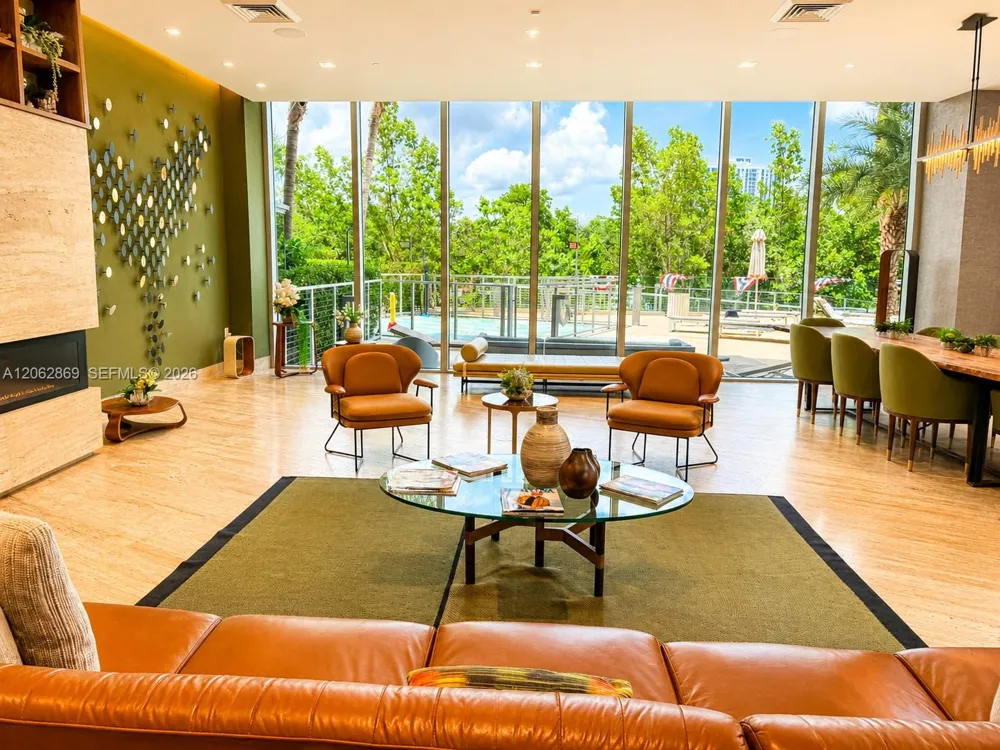 16385 Biscayne Blvd #2007 North Miami Beach, FL 33160
