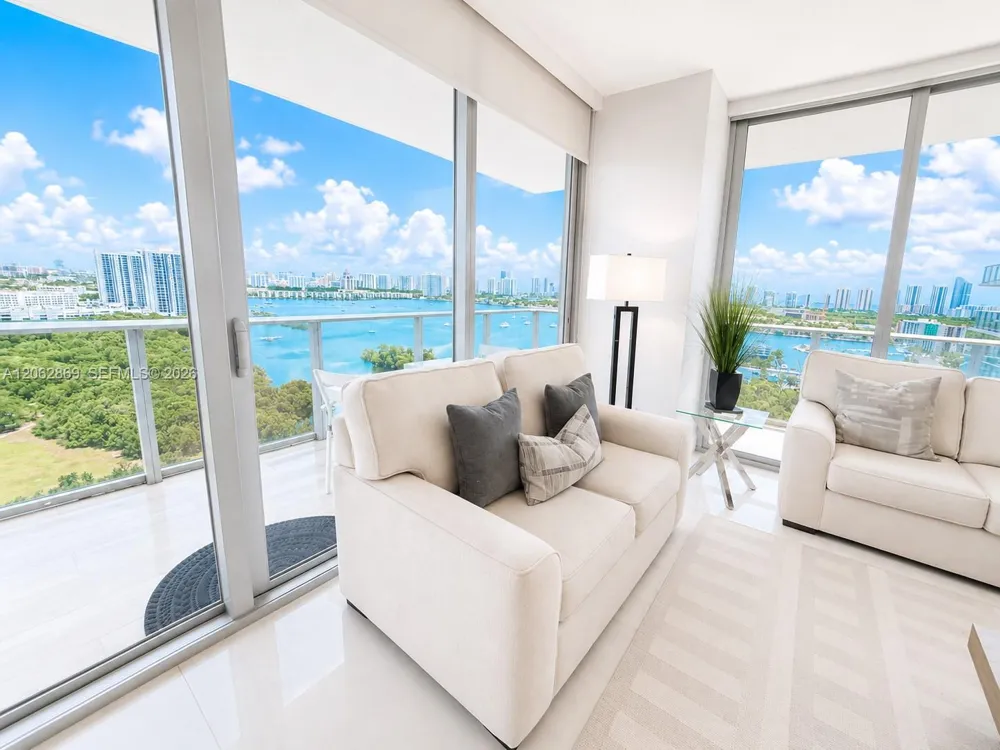 16385 Biscayne Blvd #2007 North Miami Beach, FL 33160
