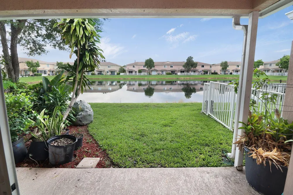 5930 ROYAL WAY Tamarac, FL 33321