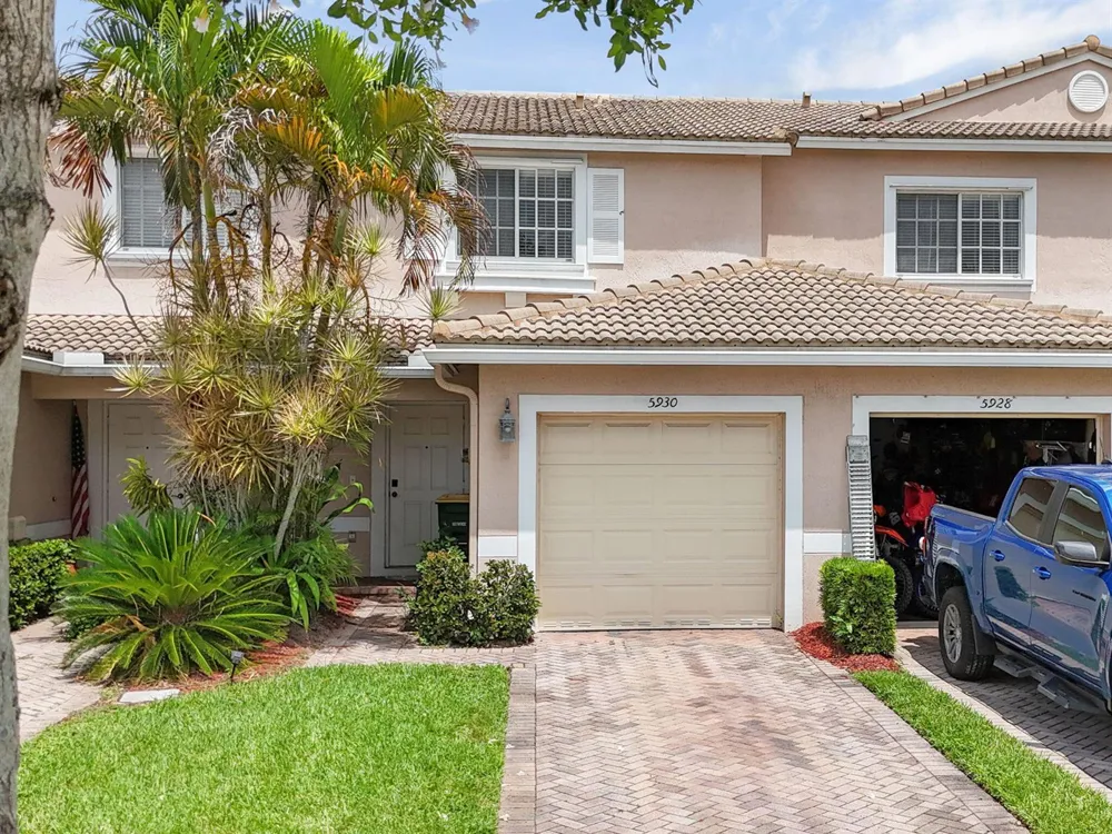 5930 ROYAL WAY Tamarac, FL 33321