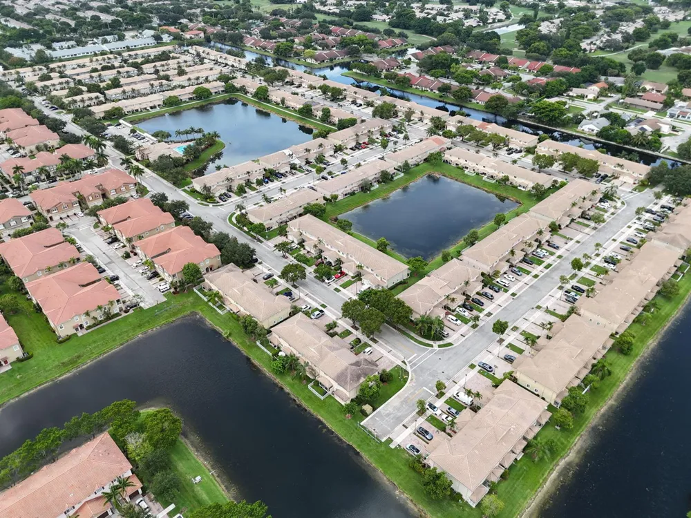 5930 ROYAL WAY Tamarac, FL 33321