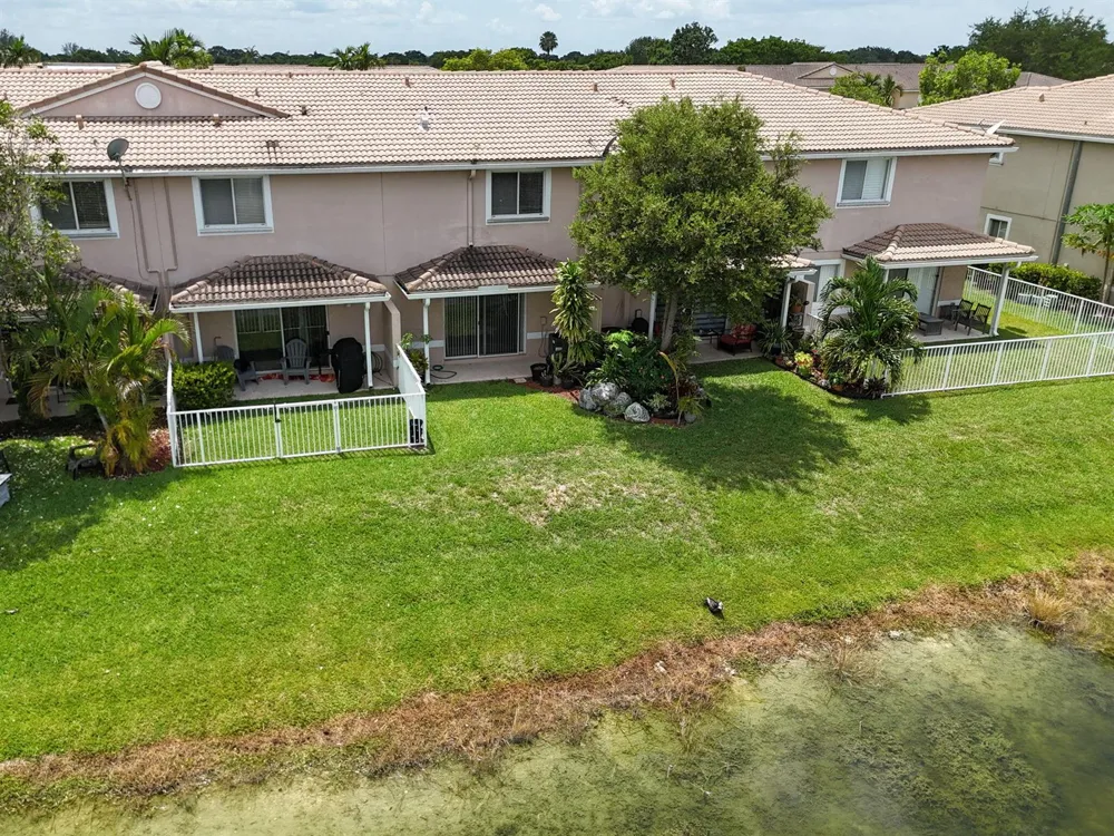 5930 ROYAL WAY Tamarac, FL 33321