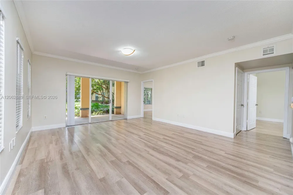 2482 Centergate Dr #101 Miramar, FL 33025