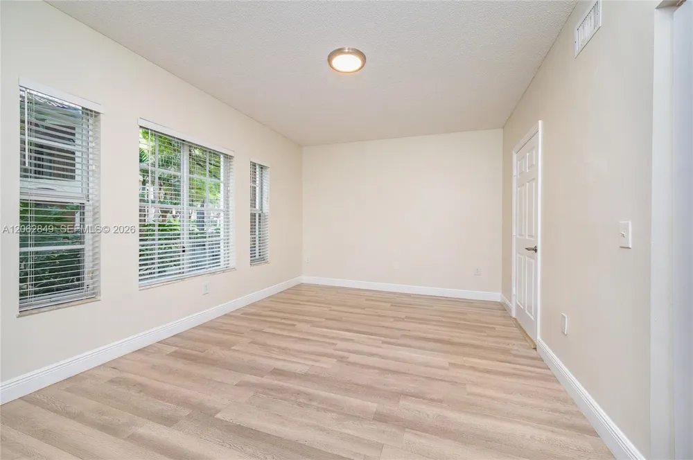 2482 Centergate Dr #101 Miramar, FL 33025