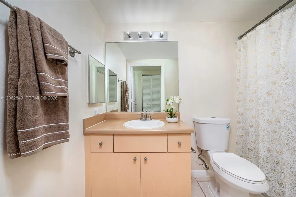 2482 Centergate Dr #101 Miramar, FL 33025