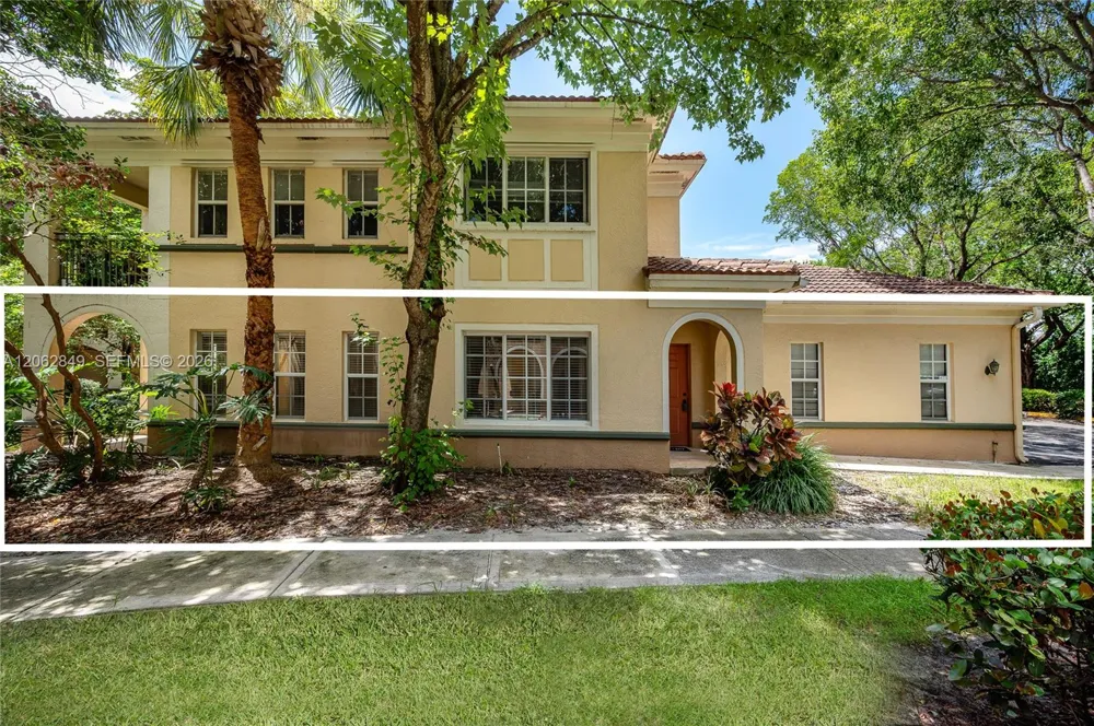 2482 Centergate Dr #101 Miramar, FL 33025