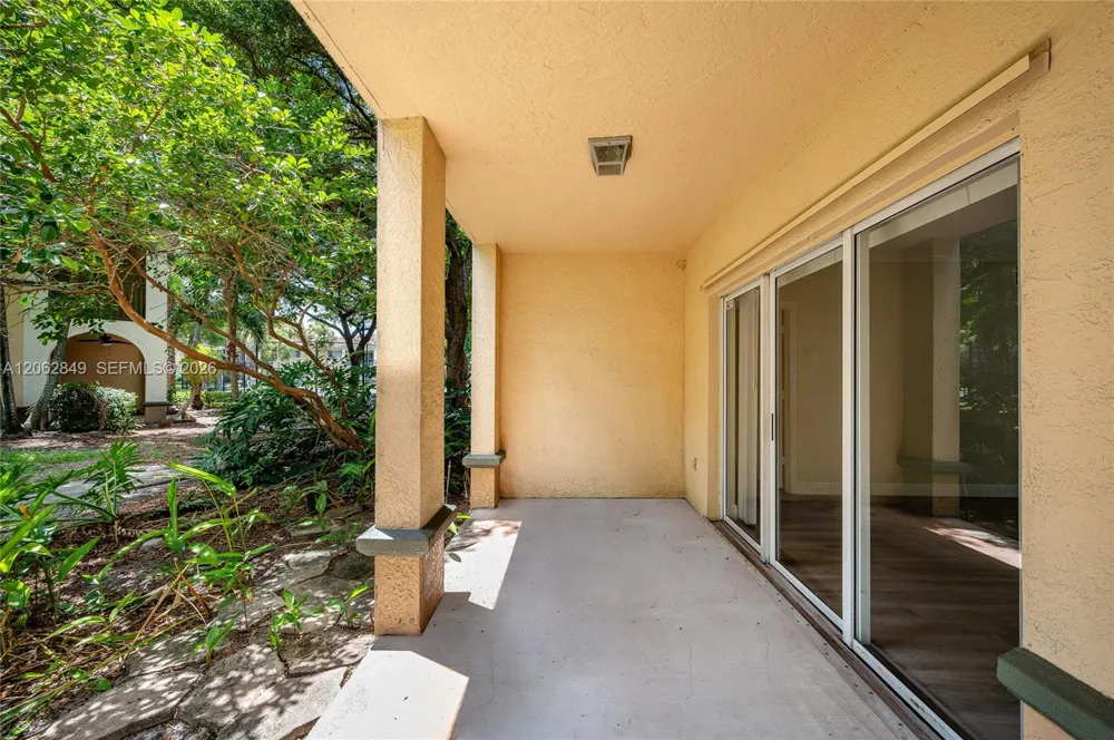 2482 Centergate Dr #101 Miramar, FL 33025