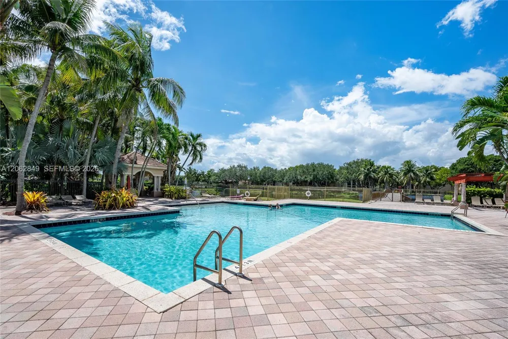 2482 Centergate Dr #101 Miramar, FL 33025
