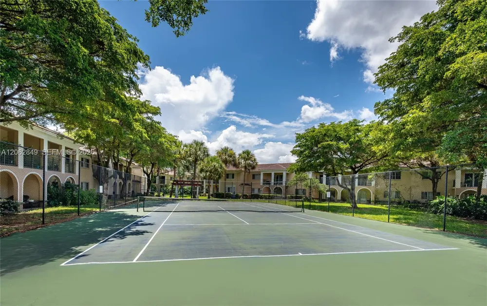 2482 Centergate Dr #101 Miramar, FL 33025