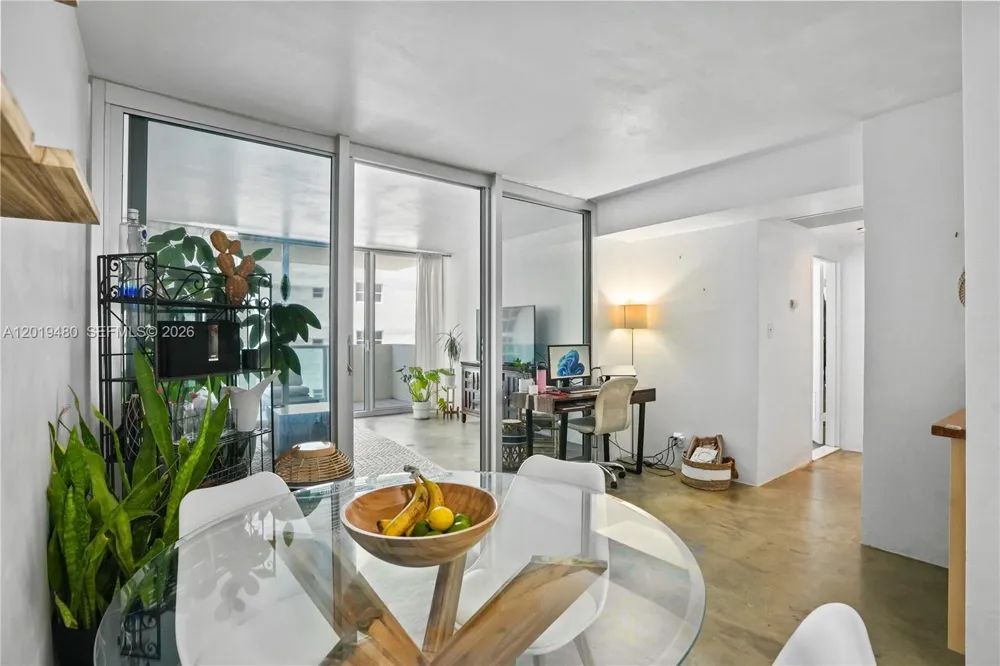 1200 West Ave #819 Miami Beach, FL 33139