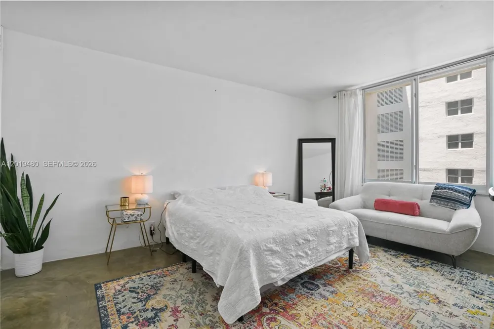 1200 West Ave #819 Miami Beach, FL 33139