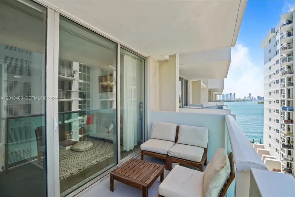 1200 West Ave #819 Miami Beach, FL 33139