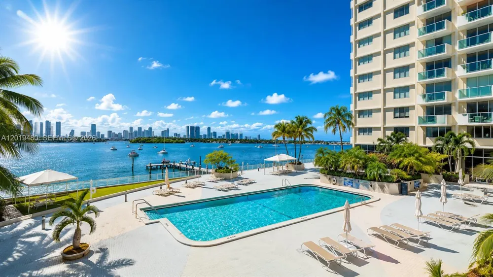 1200 West Ave #819 Miami Beach, FL 33139
