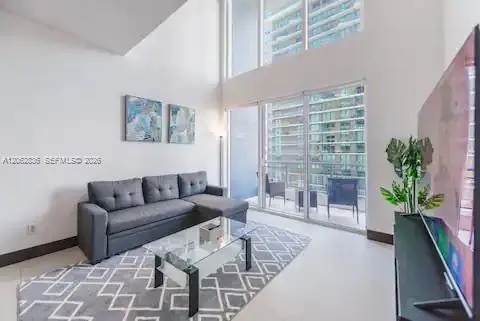 60 SW 13th St #3814 Miami, FL 33130