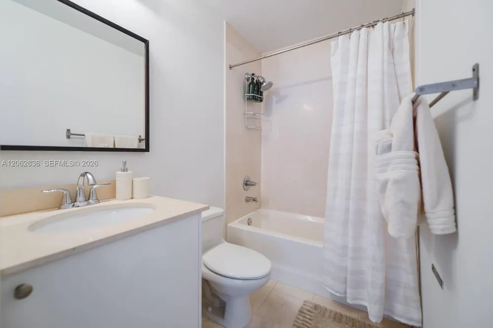 60 SW 13th St #3814 Miami, FL 33130