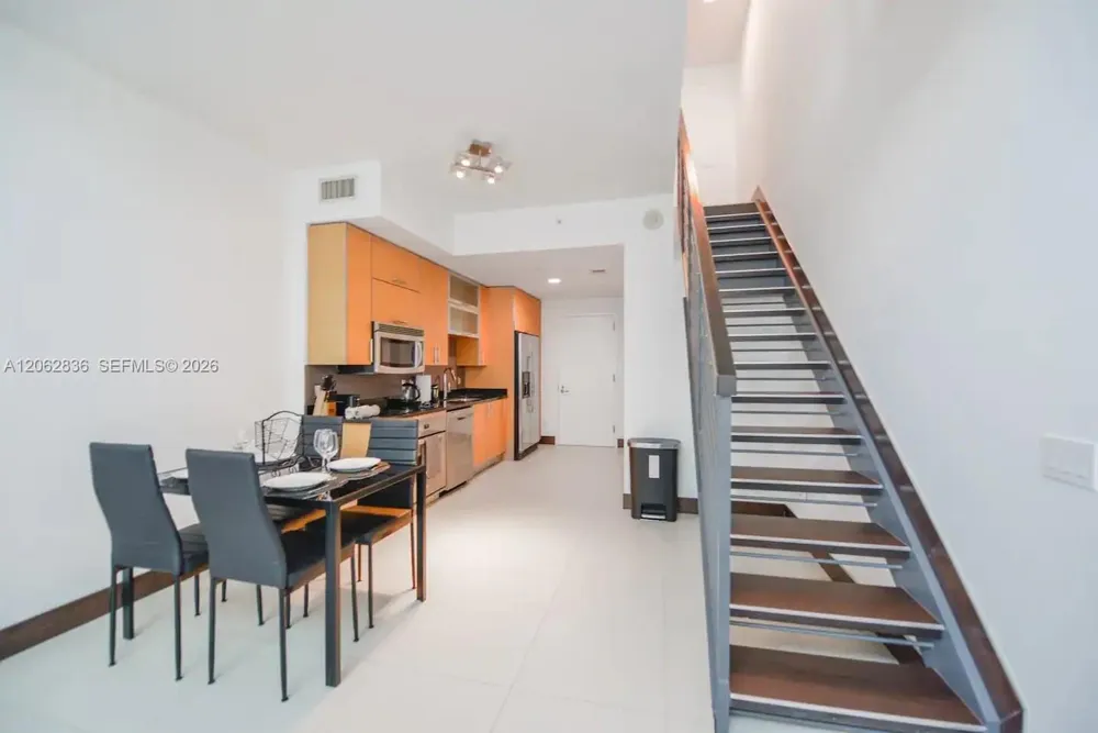 60 SW 13th St #3814 Miami, FL 33130