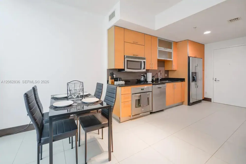 60 SW 13th St #3814 Miami, FL 33130