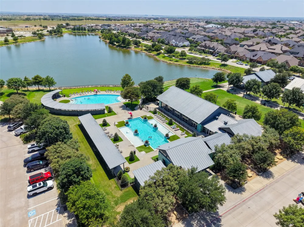 537 Parkside Drive Argyle, TX 76226