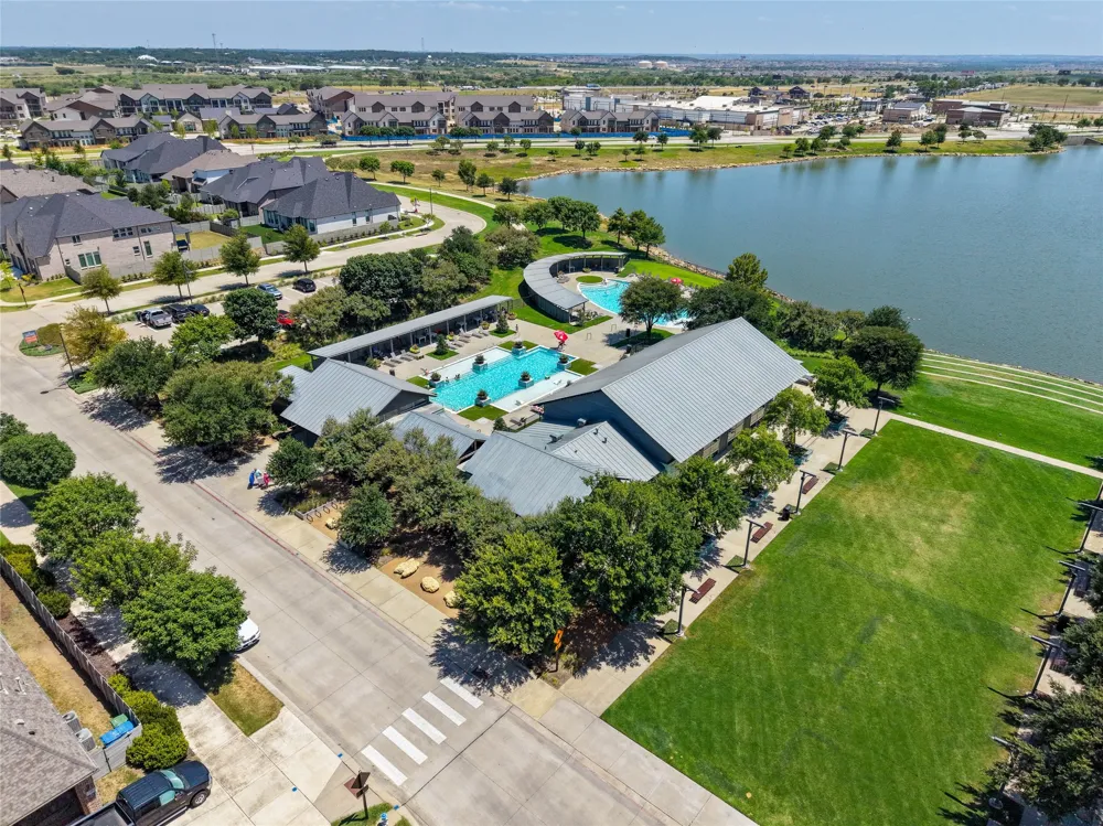 537 Parkside Drive Argyle, TX 76226