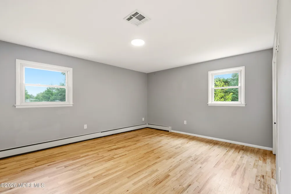 295 Fort Plains Road Howell, NJ 07731