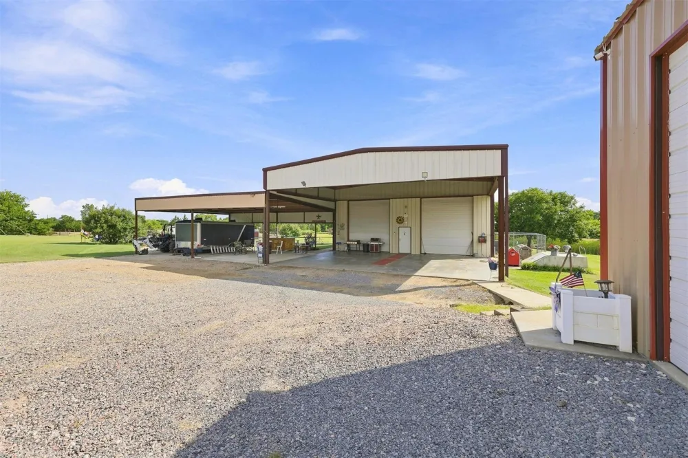 10003 Highway 70a Highway Kingston, OK 73439