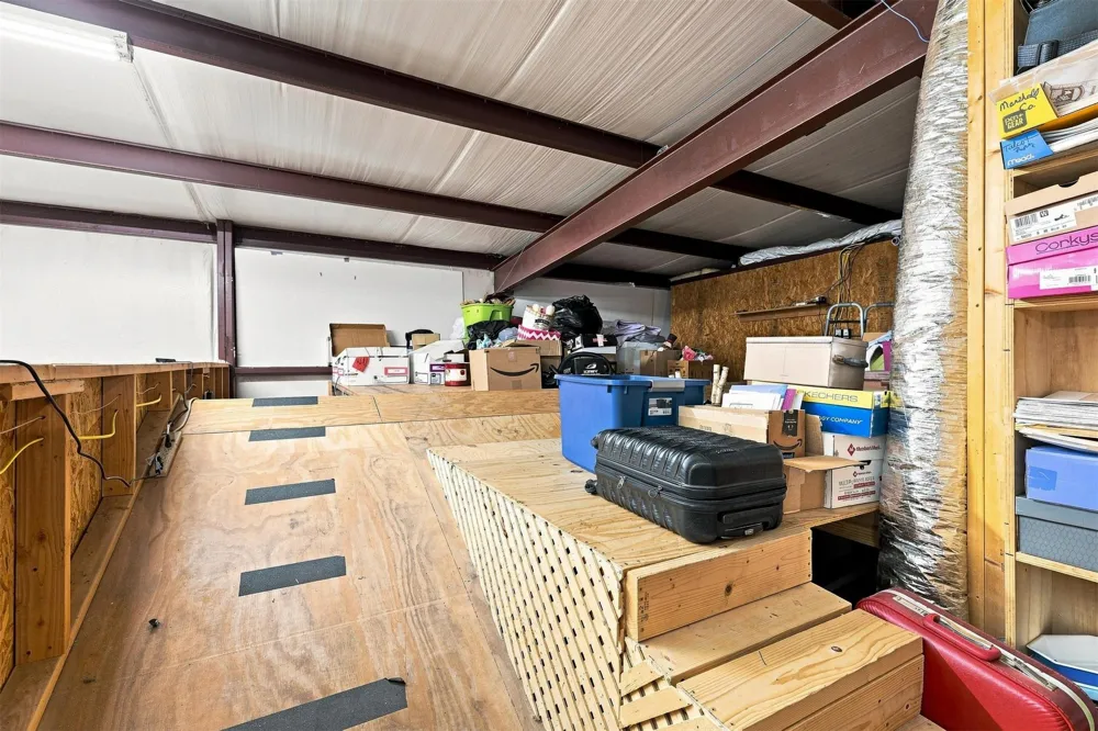 10003 Highway 70a Highway Kingston, OK 73439