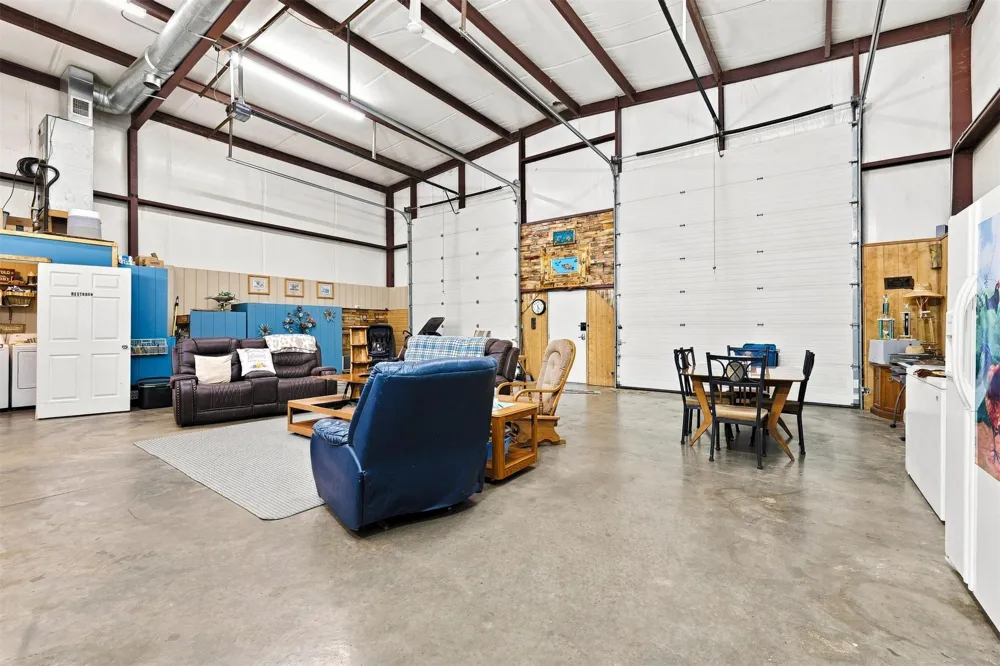 10003 Highway 70a Highway Kingston, OK 73439
