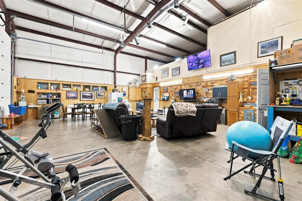 10003 Highway 70a Highway Kingston, OK 73439
