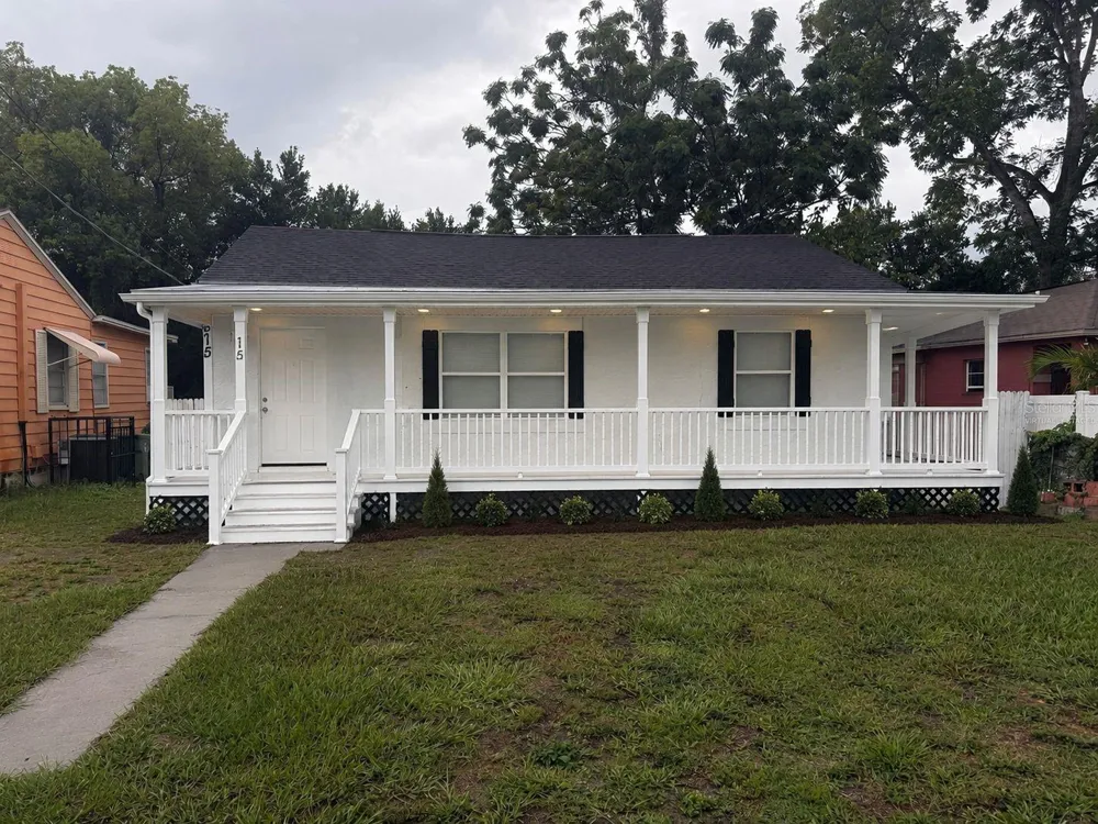 2615 E 28TH AVENUE Tampa, FL 33605