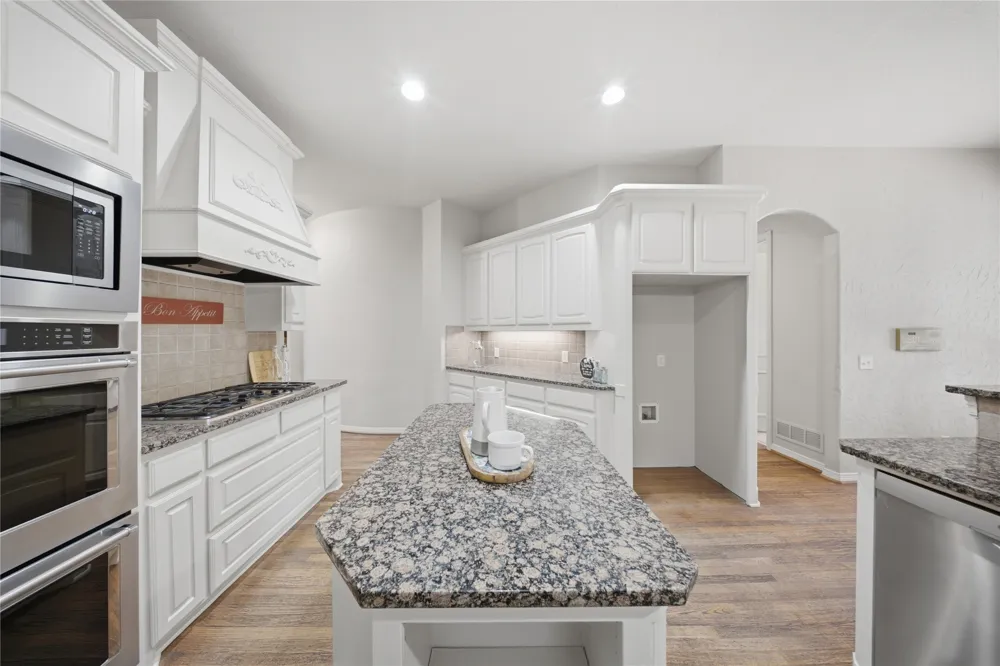 5021 Rangewood Drive Flower Mound, TX 75028