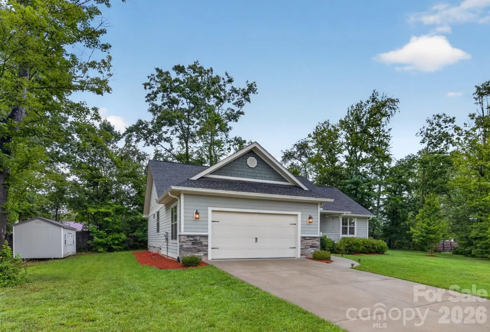 14 Wood Path Lane Arden, NC 28704