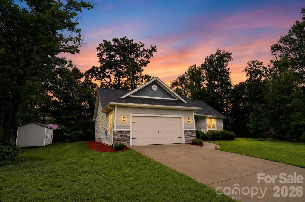 14 Wood Path Lane Arden, NC 28704