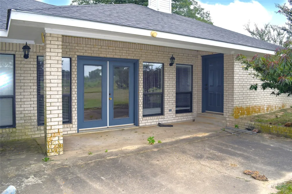 1712 CR 4240 Mt Pleasant, TX 75455