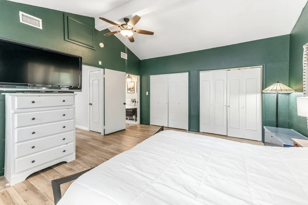 2217 Shannon Drive Huntsville, TX 77320