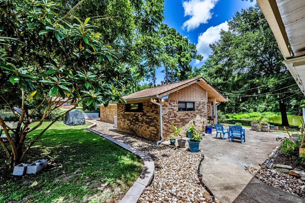2217 Shannon Drive Huntsville, TX 77320