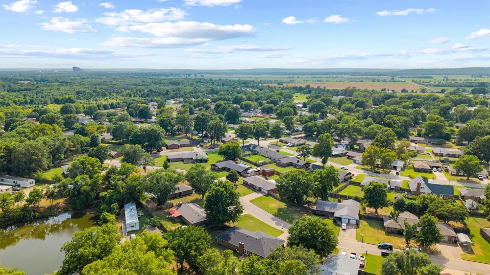 430 Steadway Avenue Dewey, OK 74029