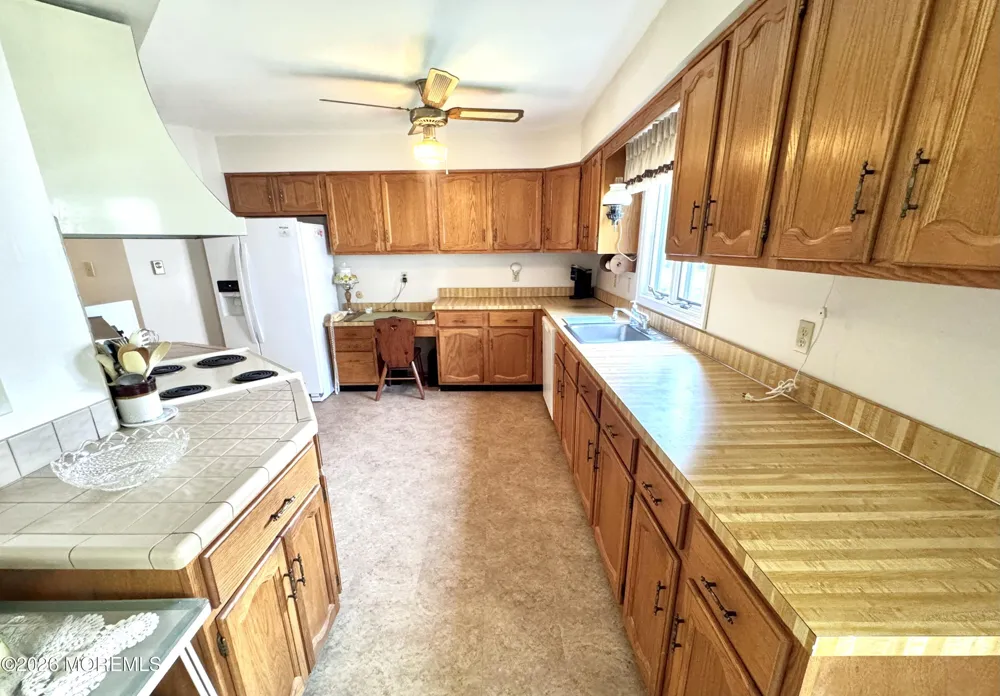 34 Sycamore Access Road Stafford, NJ 08050