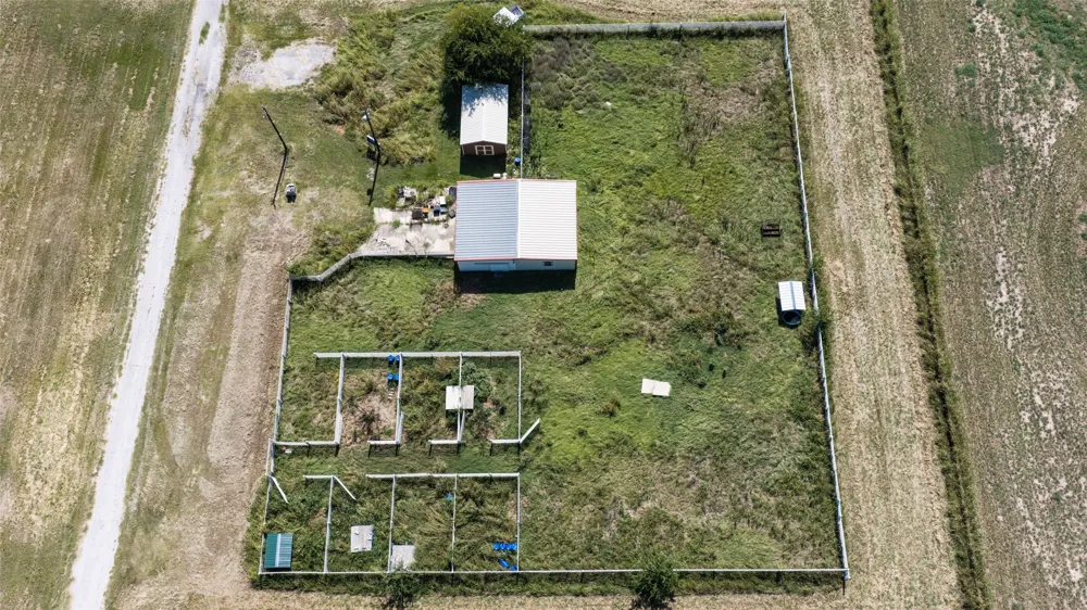 1420 FM 2123 Paradise, TX 76073