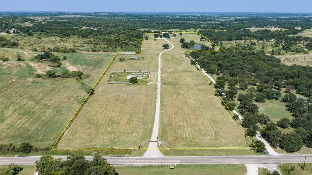 1420 FM 2123 Paradise, TX 76073