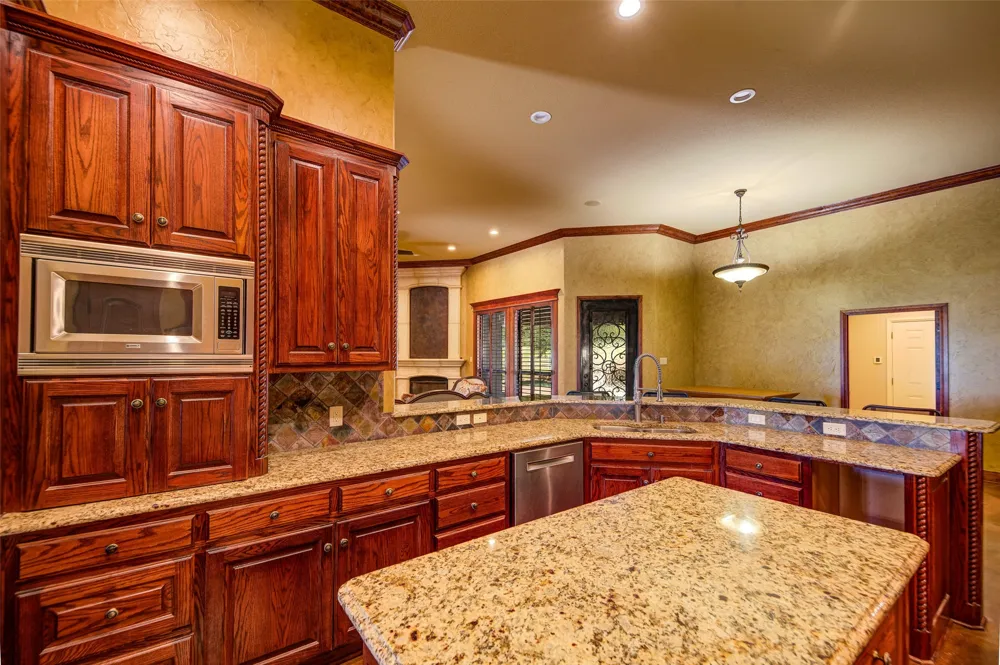 1420 FM 2123 Paradise, TX 76073