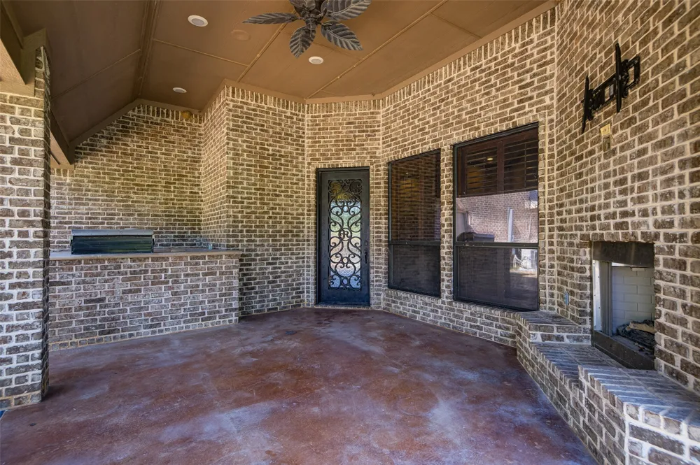 1420 FM 2123 Paradise, TX 76073