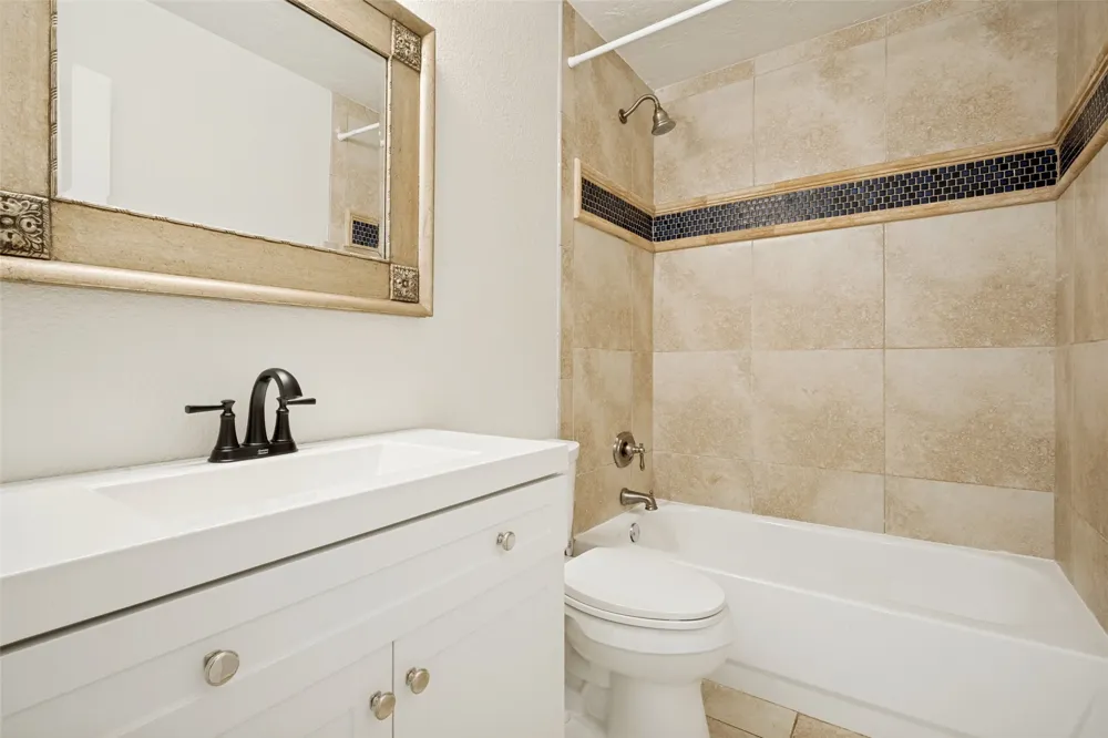 2515 Mountainview Drive Corinth, TX 76210