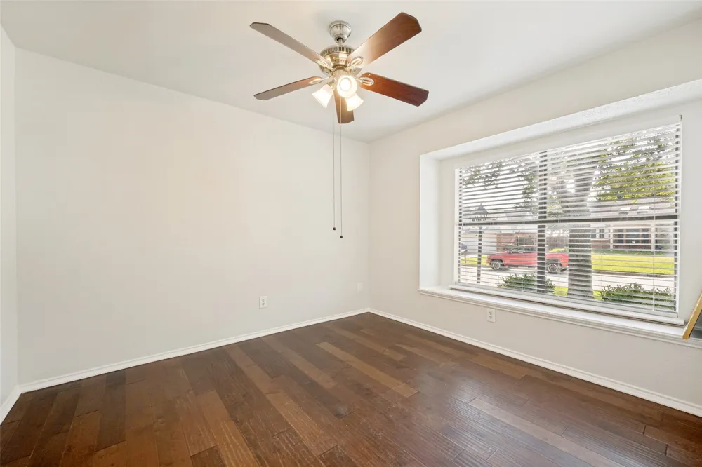 2515 Mountainview Drive Corinth, TX 76210