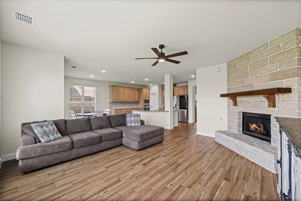 2419 Loxley Drive Mansfield, TX 76084