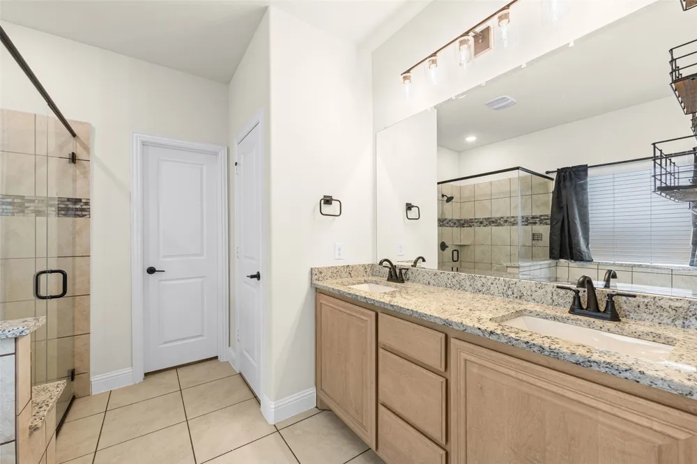 2419 Loxley Drive Mansfield, TX 76084