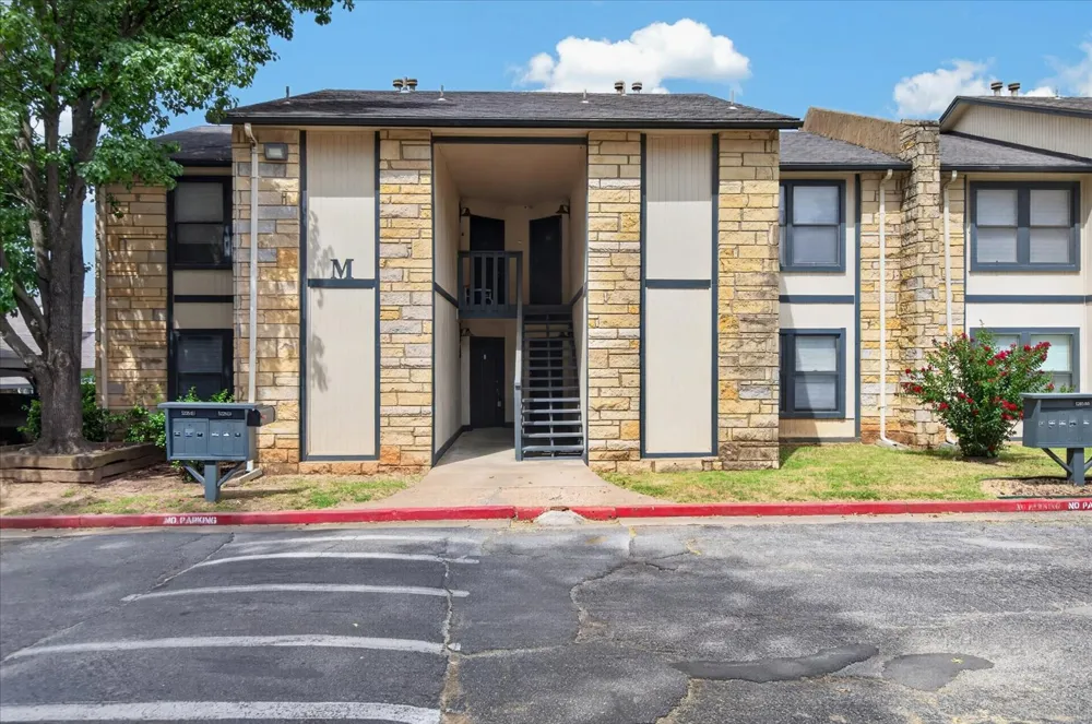 5265 Nowata Road #M-104 Bartlesville, OK 74006