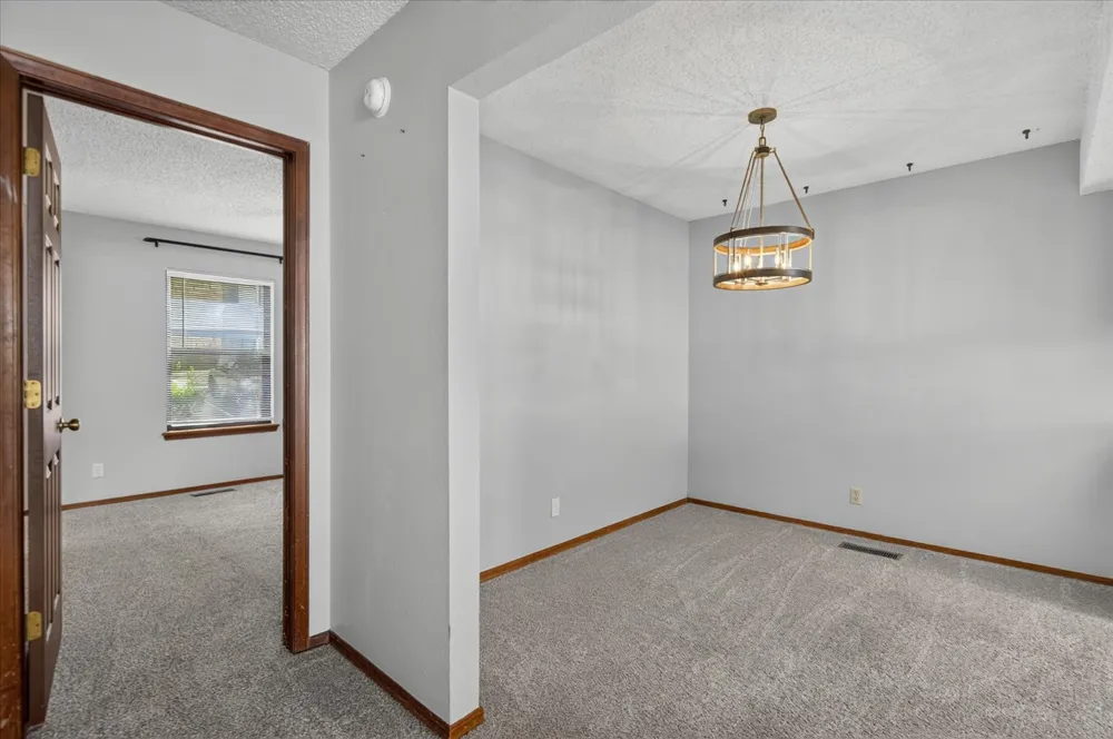 5265 Nowata Road #M-104 Bartlesville, OK 74006