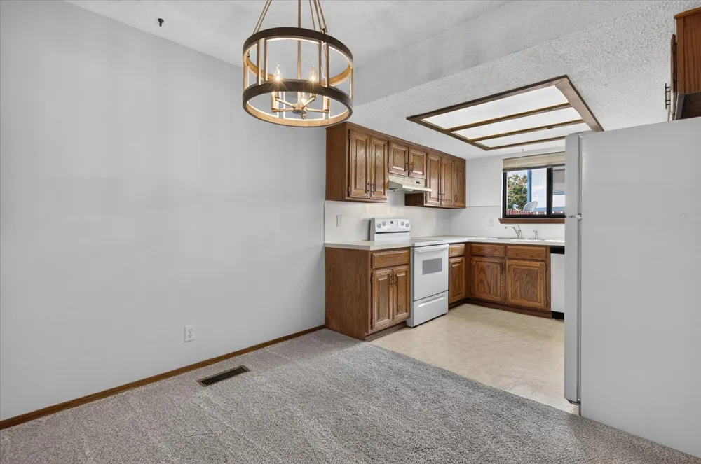 5265 Nowata Road #M-104 Bartlesville, OK 74006