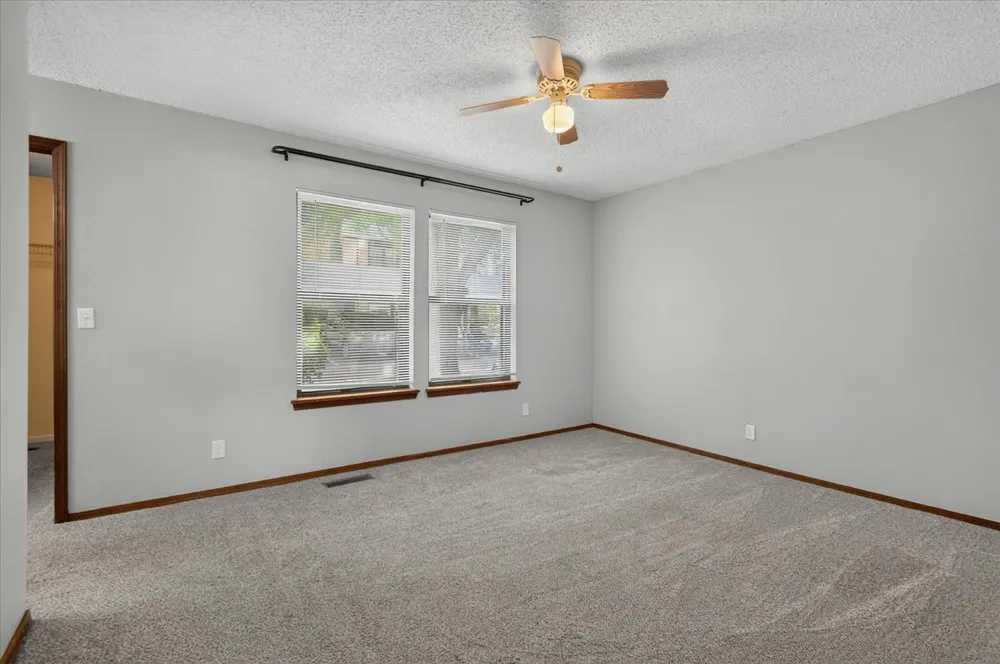 5265 Nowata Road #M-104 Bartlesville, OK 74006